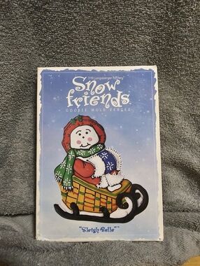 Snow Friends "Sleigh Belle" Cookie Mold - Longaberger Pottery